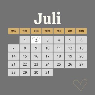 Der er lige en enkelt lille tid her i juli måned. Det er i morgen (onsdag) kl. 12.30. Der kan laves gelpolish evt. med plexi og let nailart. Bookes via besked 🖤