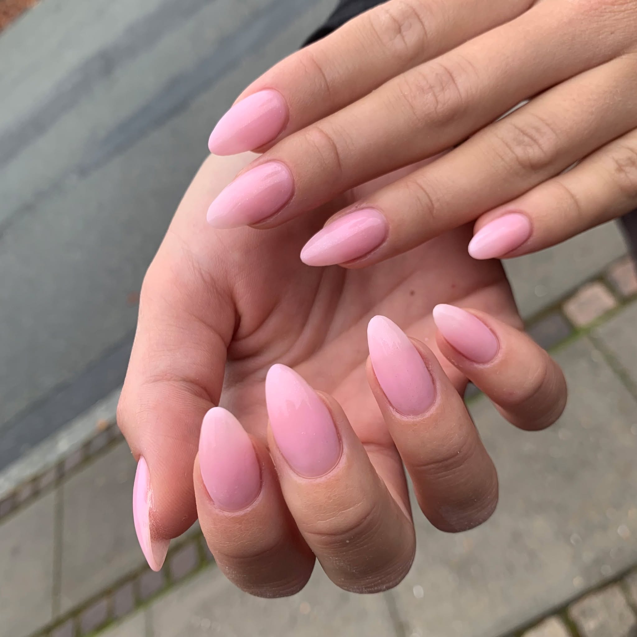 Kan man andet end at elske denne farve 🖤

 #semilacnails #semilac #lovelynailsdk #salonnails #naillove #nailswagg #nailtechlife #nailtech #negleneglenegle #negletekniker #negledesign #neglesalon #negle #nailsdenmark #gelnail #gelpolish #gelnails #gelenegle #nailsdesign #naildesign #nailsofinstagram #nailsnailsnails #nailsoftheday #nailsonfleek #nailstagram #nailsart #nails