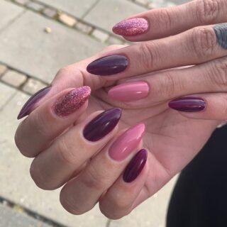 Fineste efterårs mix 💜🩷

 #semilacnails #semilac #lovelynailsdk #salonnails #naillove #nailswagg #nailtechlife #nailtech #negleneglenegle #negletekniker #negledesign #neglesalon #negle #nailsdenmark #gelnail #gelpolish #gelnails #gelenegle #nailsdesign #naildesign #nailsofinstagram #nailsnailsnails #nailsoftheday #nailsonfleek #nailstagram #nailsart #nails